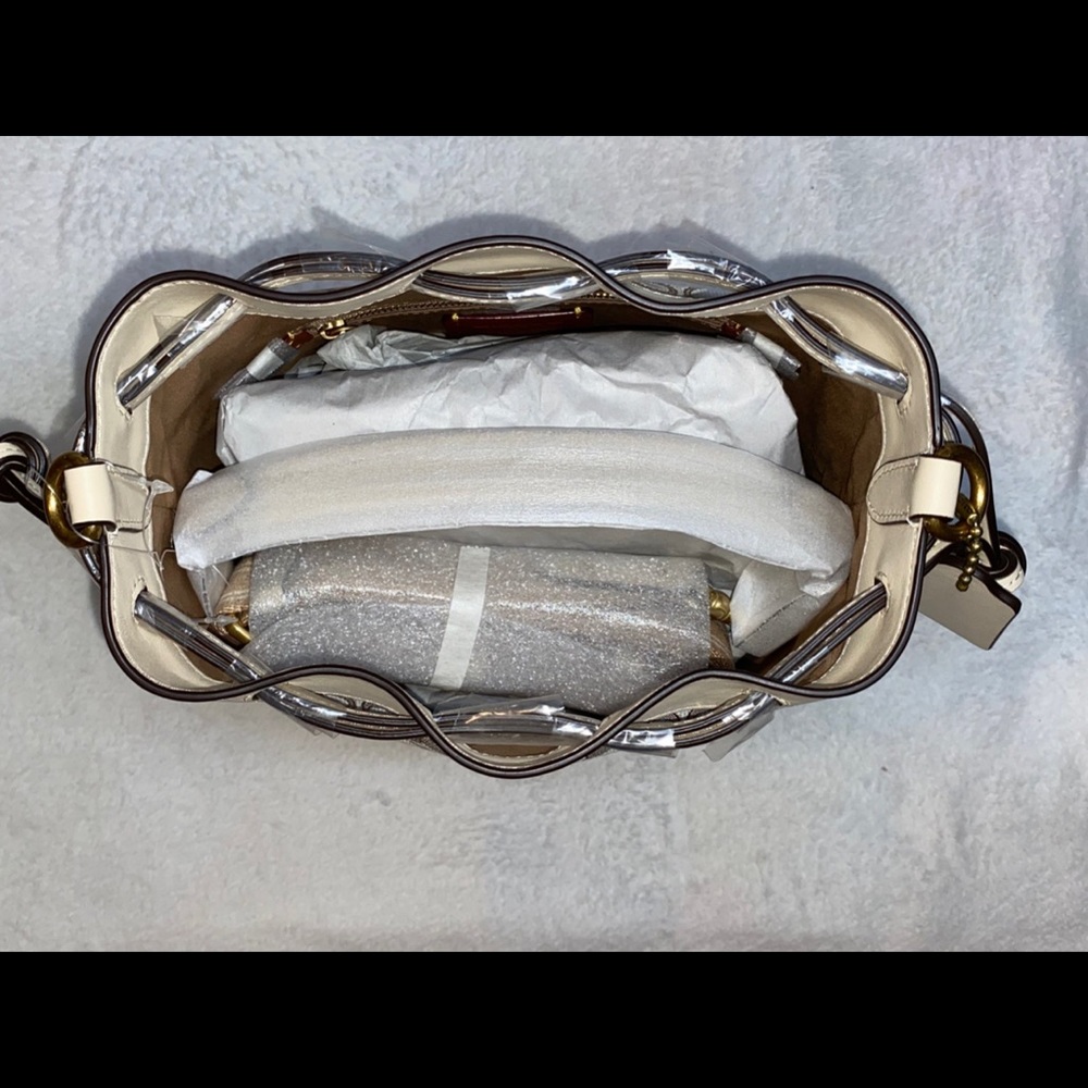 Authentic Coach Bucket Bag - Picture 4 of 5
